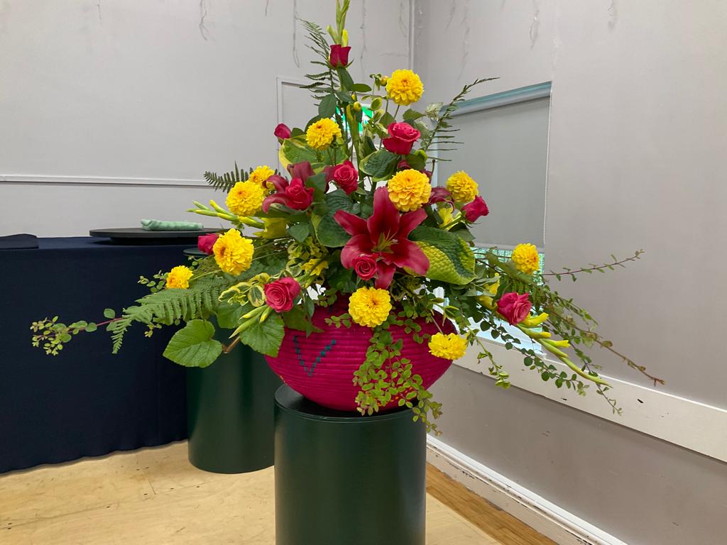 Triangular flower arrangement